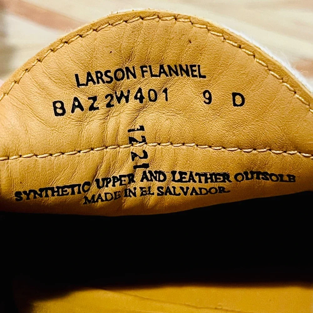 GH Bass Weejuns Larson Flannel Loafers Men 9 D Tan Brown Southwest Aztec Preppy